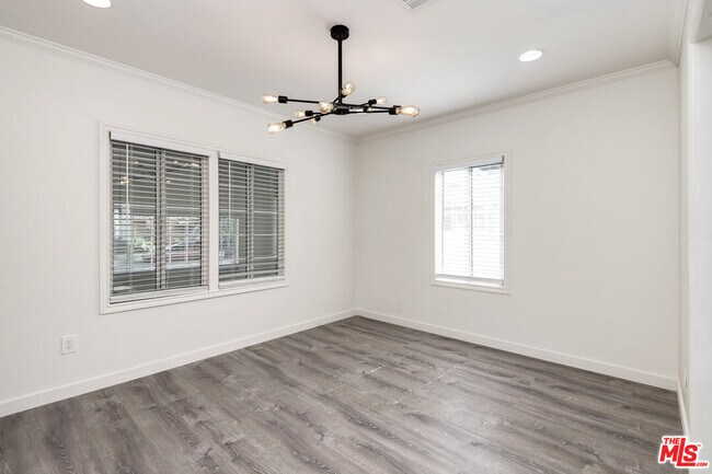 Building Photo - 3321 Fay Ave