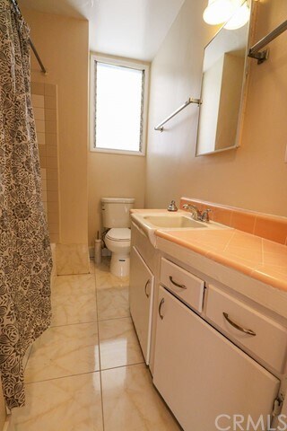 Building Photo - 170 S Chester Ave