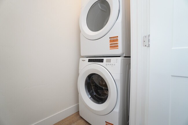 Building Photo - 4626 N Iota Ln