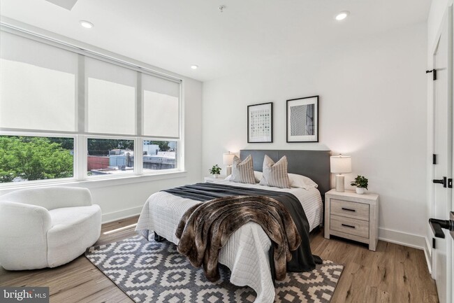 Building Photo - 139 W Chelten Ave