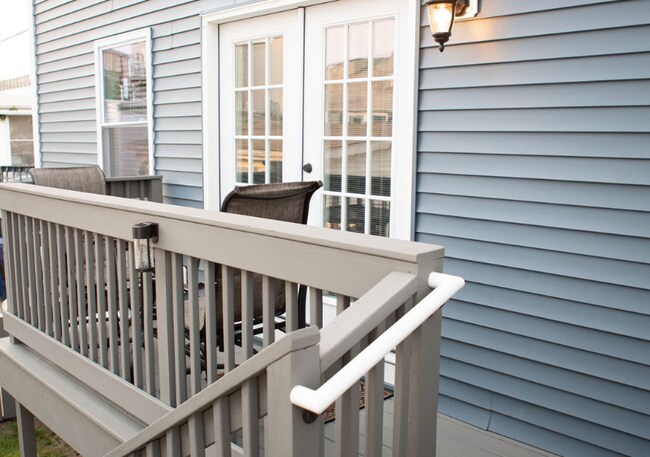 Building Photo - 201 Ashworth Ave