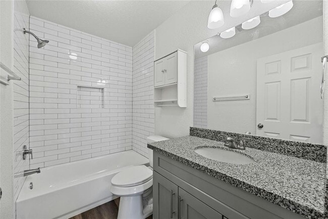 Building Photo - 502 Rockmoor Dr