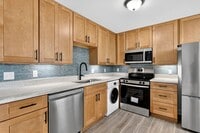 Building Photo - 5630 Pershing Ave