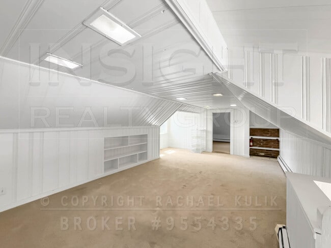 Building Photo - 61 Moraine St