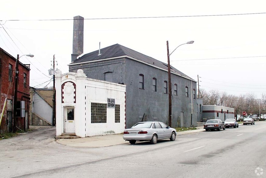 Alternate building view - 1028-1032 S Shelby St