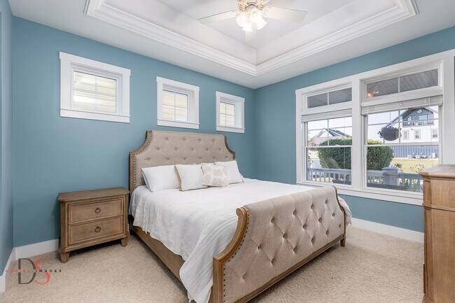 Building Photo - 7 Windward Way