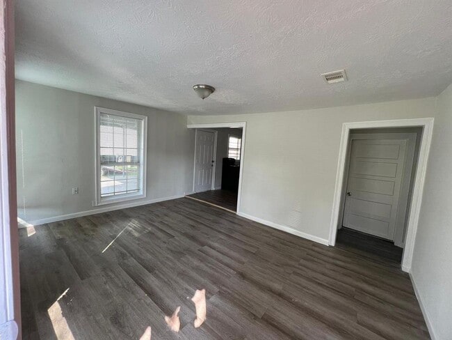 Building Photo - 2628 4th Ave