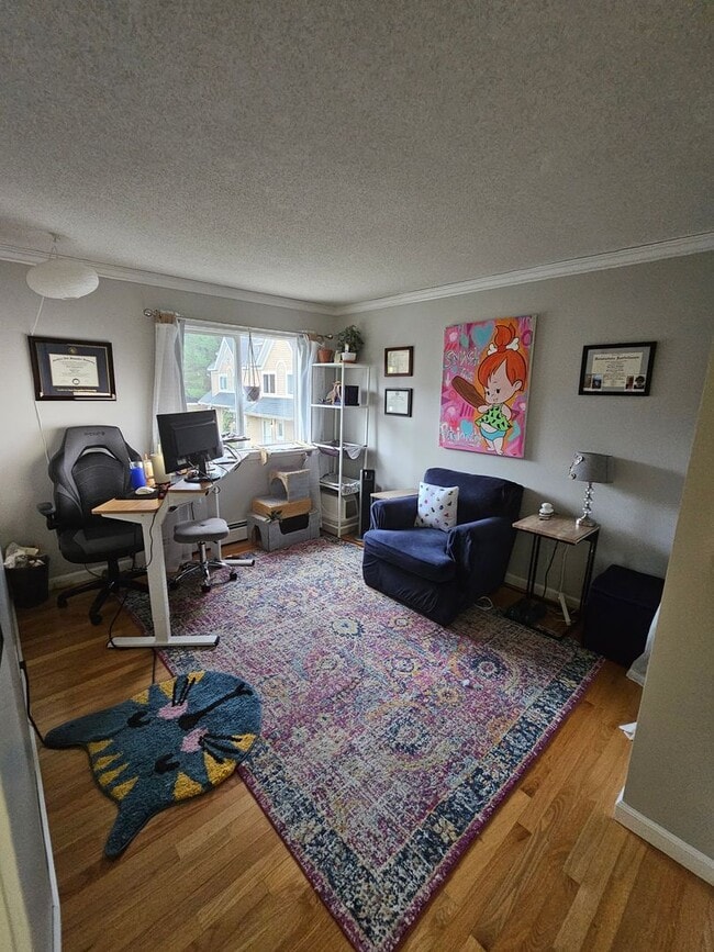 Building Photo - Spacious Portland 3BD/1.5BA Townhouse w/Deck