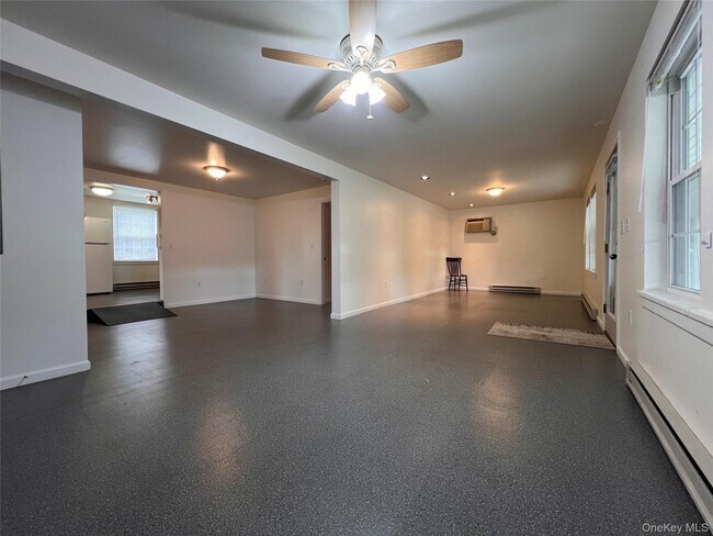 Building Photo - 5994 US-44