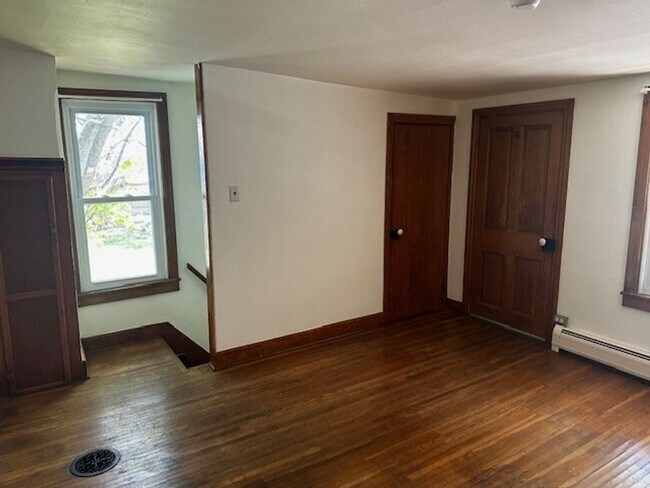 Building Photo - 3 bedroom semi Etters