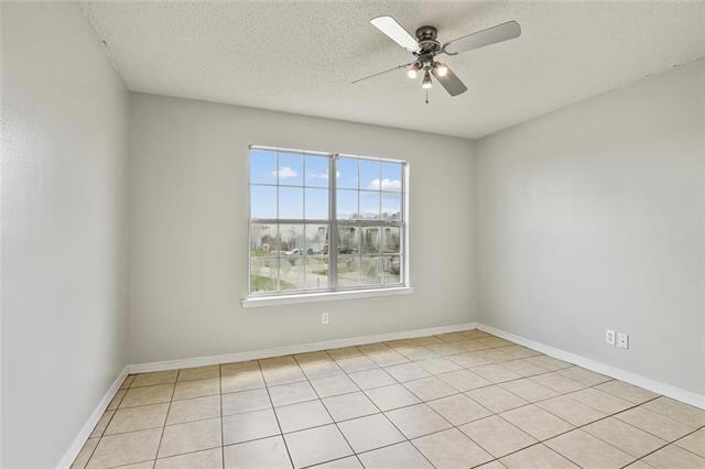 Building Photo - 2001 Dylan Dr