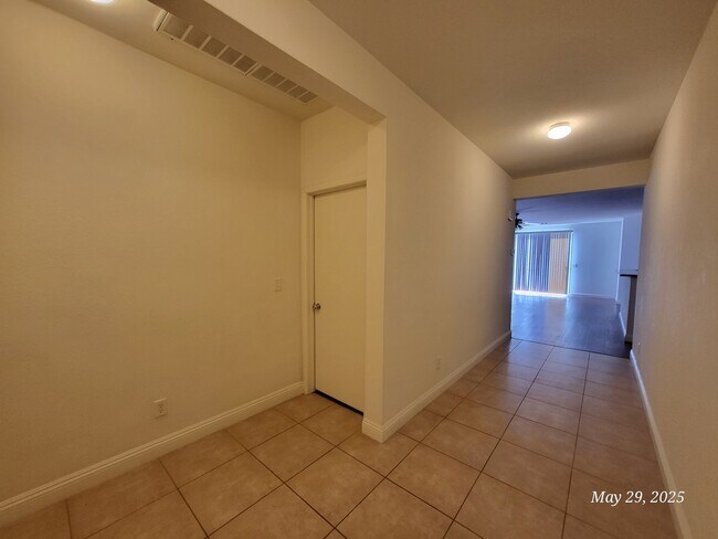 Building Photo - 8279 Pearl Diver Ct