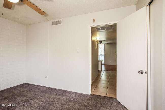 Building Photo - 6320 N 16th St