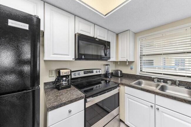 Building Photo - 25300 AL-182