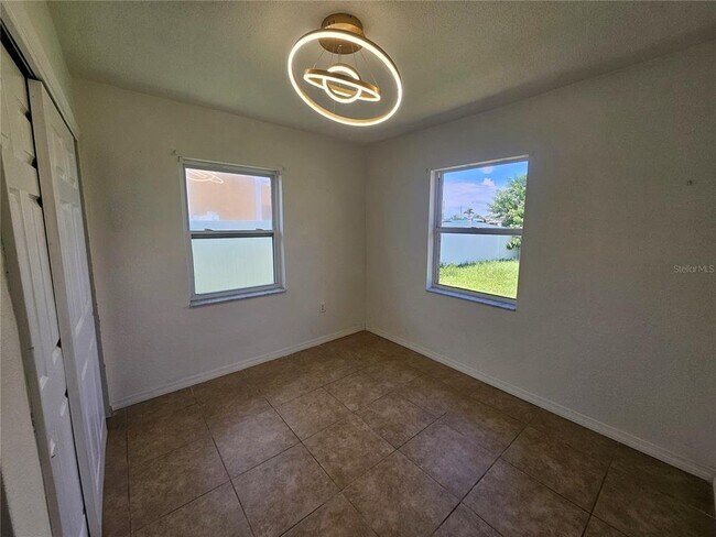 Building Photo - 21838 Edgewater Dr