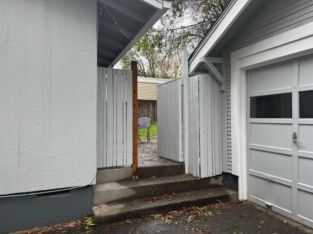 Building Photo - 7522 SW 33rd Ave
