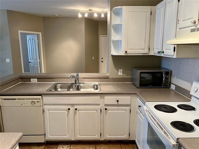 Building Photo - 2615 Maitland Crossing Way