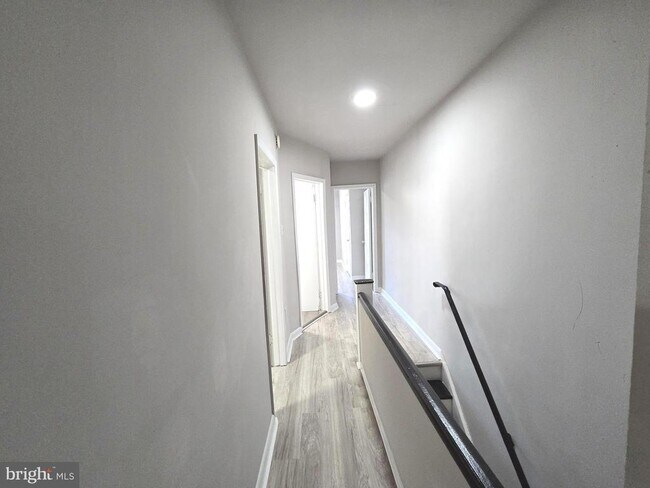 Building Photo - 5140 N Fairhill St