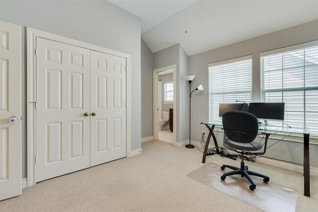 Building Photo - 3444 Cline St