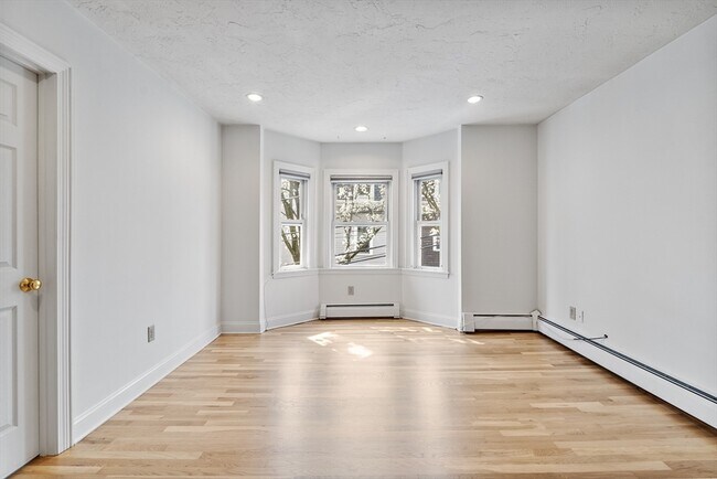 Building Photo - 46 Mercer St