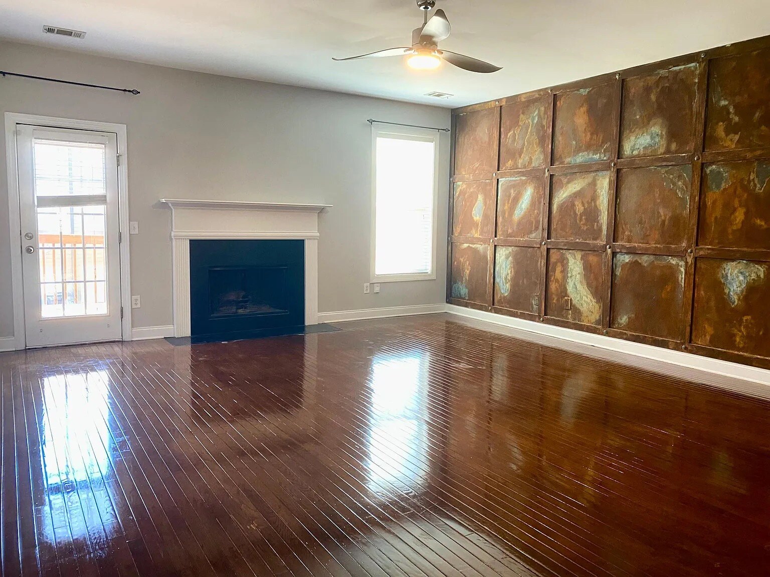 Building Photo - Room in Townhome on Bayrose Cir