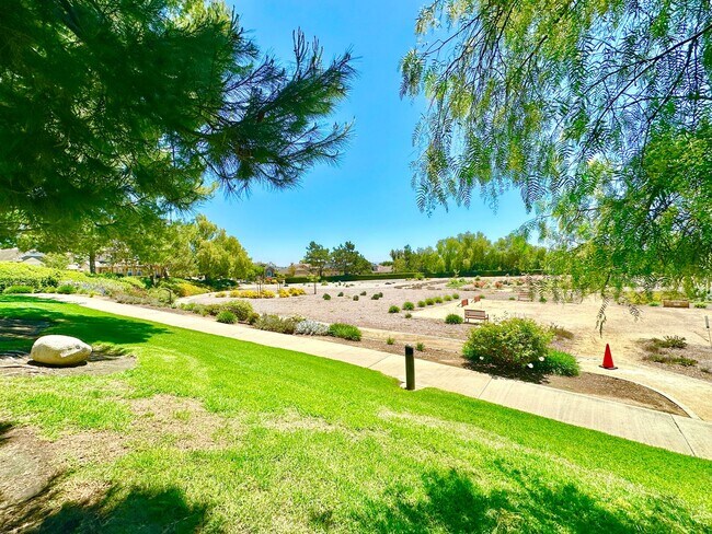 Building Photo - Beautiful Single-Level Custom Home with Serene Backyard Space in the Lovely Peppertree Park Commu...