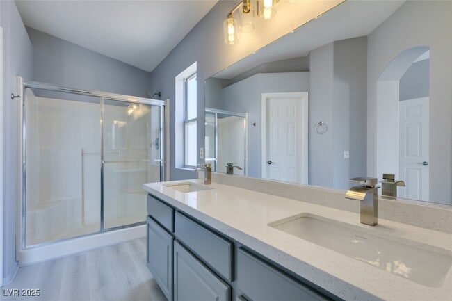 Building Photo - 803 Binbrook Dr
