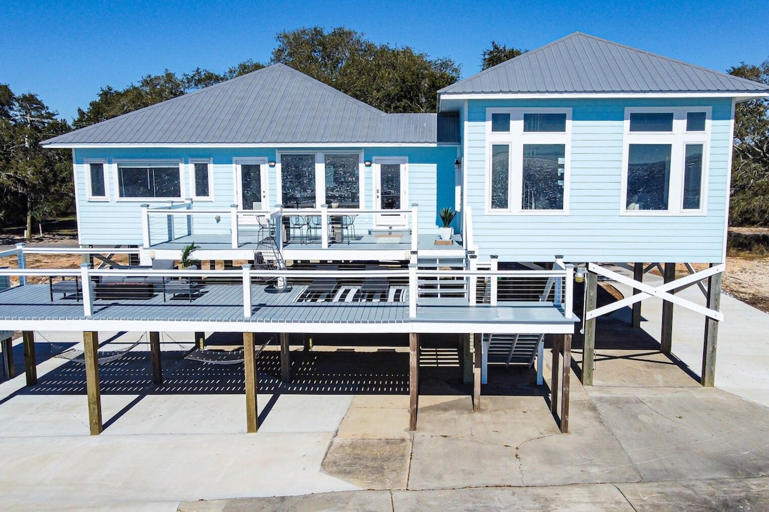 Building Photo - 6717 Belle Fontaine Dr