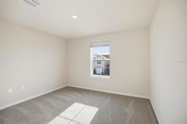 Building Photo - 165 Redbud Rd