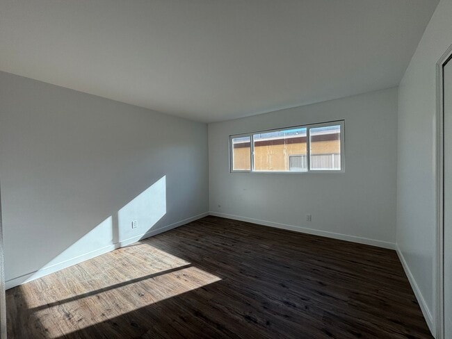 Building Photo - 1163 Winchester Ave