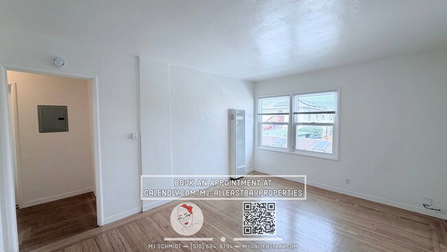 Building Photo - Remodeled top floor 1 Bd with hardwood flooring and spacious modern kitchen $1850