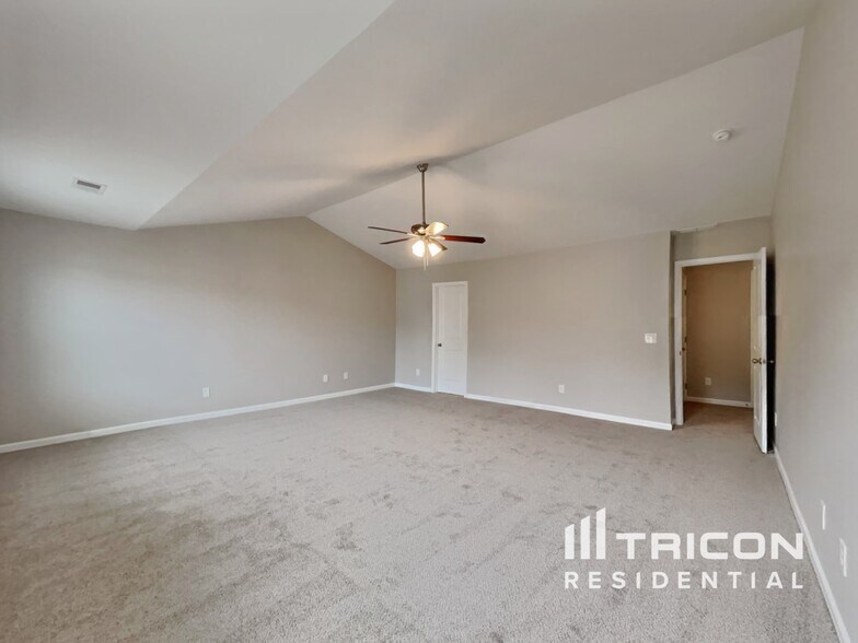Building Photo - 1756 Pinnacle Oaks Dr