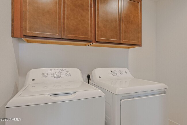 Building Photo - 14792 W Smoketree Dr