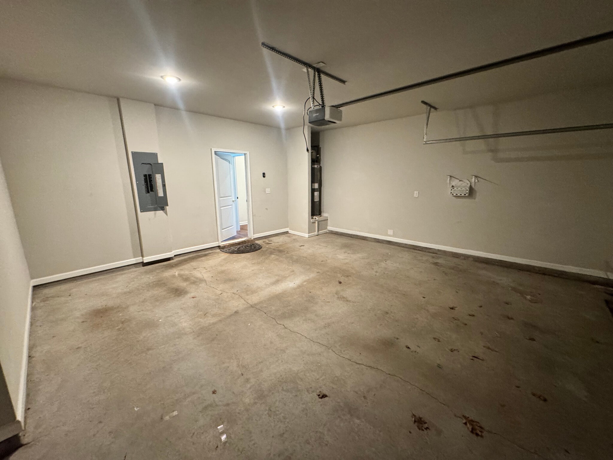 Building Photo - Room in House on Brightside Pkwy