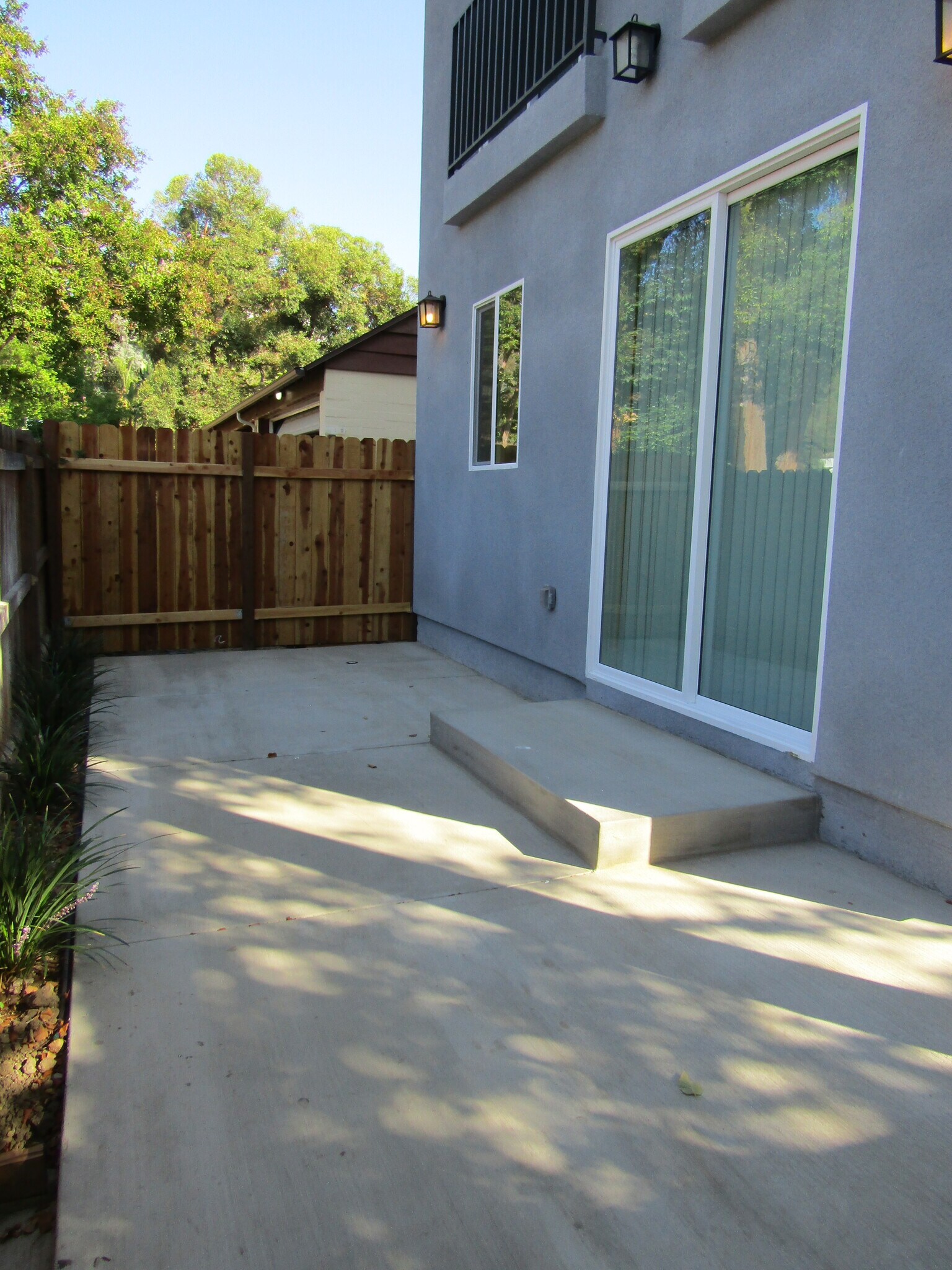 Patio - 21206 De La Osa St