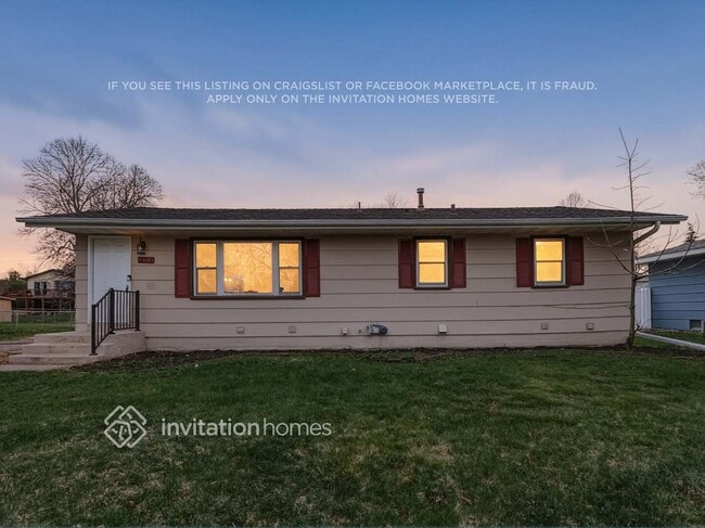 Building Photo - 224 Oak Park Dr NE