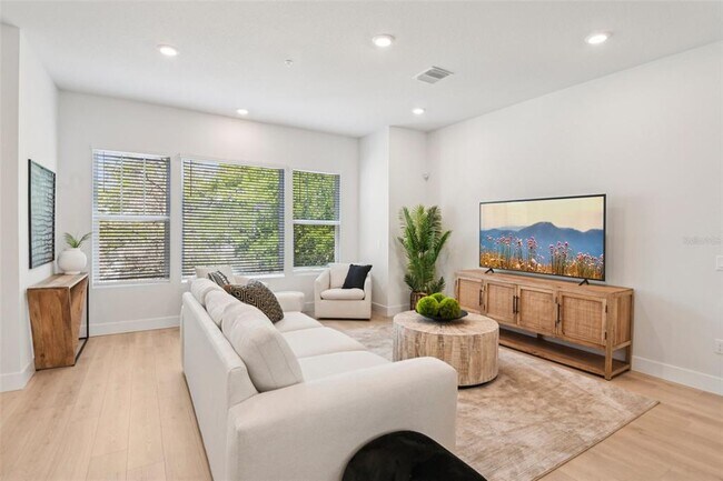 Building Photo - 3129 4th Ter N