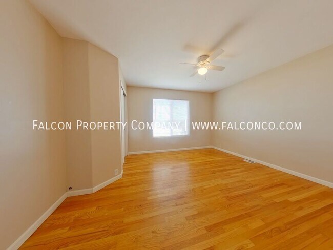 Building Photo - 7665 Capel Point