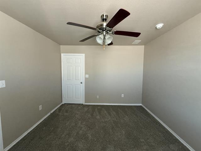 Building Photo - 704 E College St