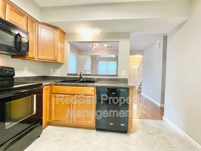 Building Photo - 469 Crosland Ct
