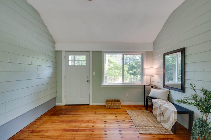 Building Photo - 215 Blue Hill Dr