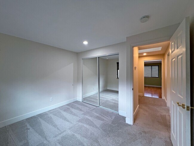 Building Photo - Gorgeous 3 Bedroom 2 Bath Home in Desirable Fairwood, Renton