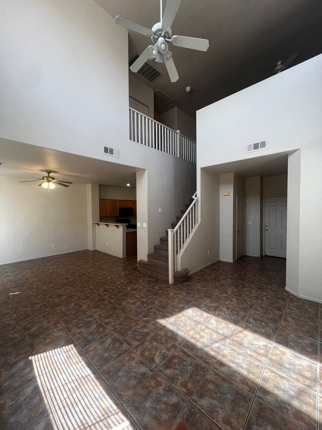 Building Photo - Beautiful Townhome in Gated Black Mountain Vistas (Henderson)