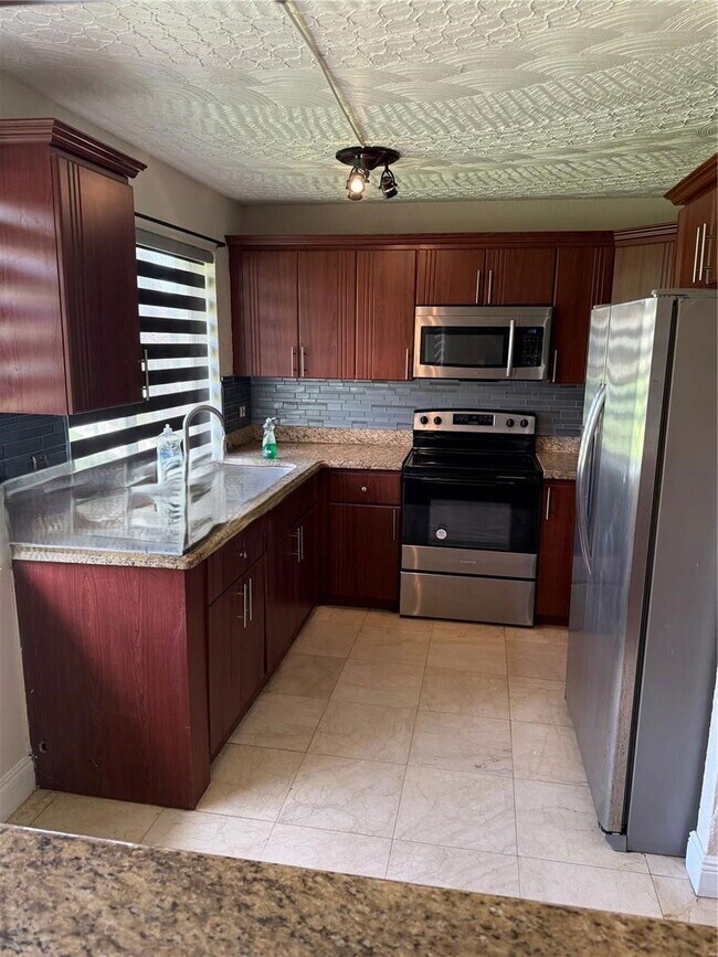 Building Photo - 600 NW 214th St