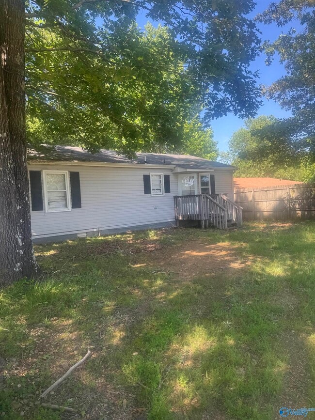 Building Photo - 995 McKee Rd