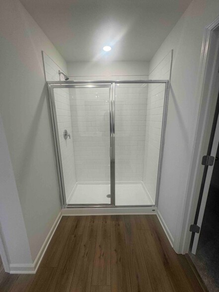 Building Photo - 133 Rolling Mdw Wy