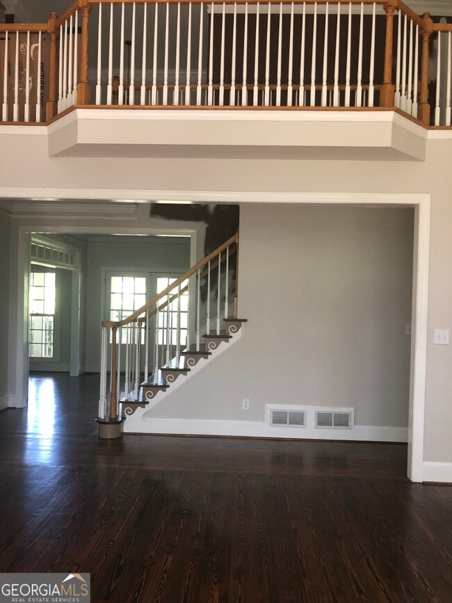 Building Photo - 25 Meadow Rdg
