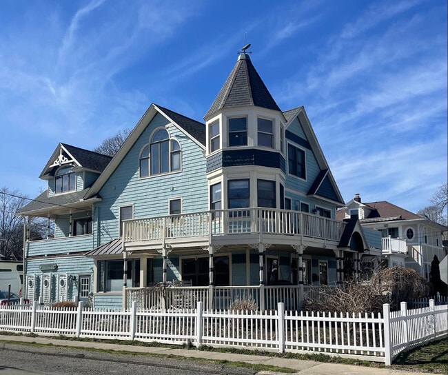 Building Photo - 2 Ocean Ave
