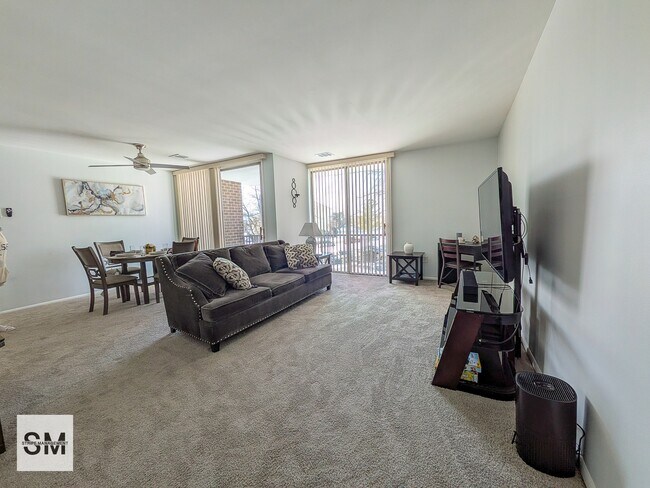 Building Photo - 10224 Prince Pl