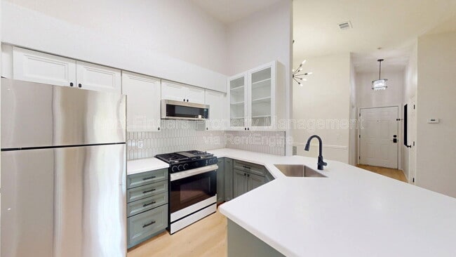 Building Photo - 13810 Sutton Park Dr N